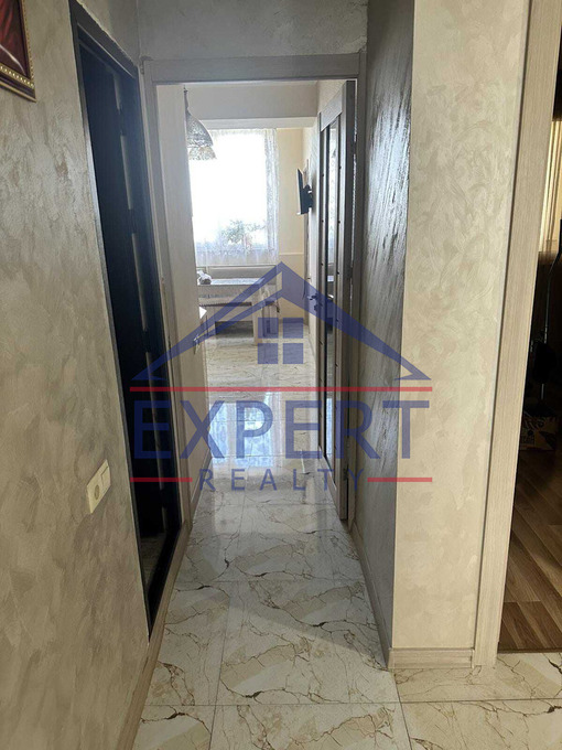 ՇԵՆԳԱՎԻԹ, ՉԵԽՈՎԻ ՓՈՂՈՑ, 4 ՍԵՆՅԱԿ