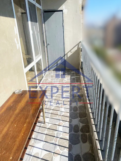 ՇԵՆԳԱՎԻԹ, ՉԵԽՈՎԻ ՓՈՂՈՑ, 4 ՍԵՆՅԱԿ