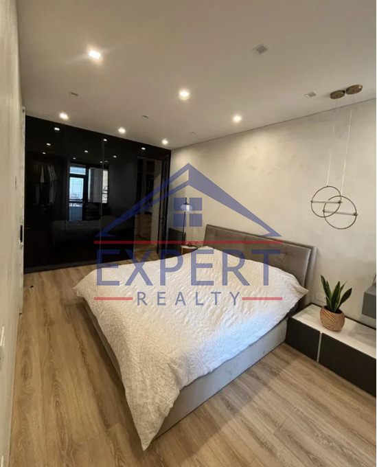 ԿԵՆՏՐՈՆ, ԱՆՏԱՌԱՅԻՆ ՓՈՂՈՑ, 4 ՍԵՆՅԱԿ