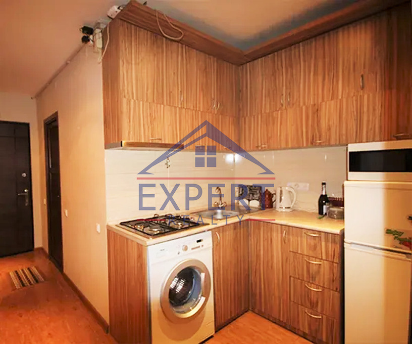 ԿԵՆՏՐՈՆ, ԿՈՂԲԱՑՈՒ ՓՈՂՈՑ, 2 ՍԵՆՅԱԿ