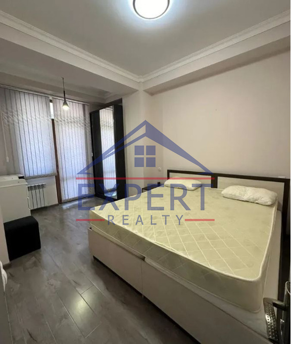 ԱՐԱԲԿԻՐ, ԱԴՈՆՑԻ ՓՈՂՈՑ, 2 ՍԵՆՅԱԿ