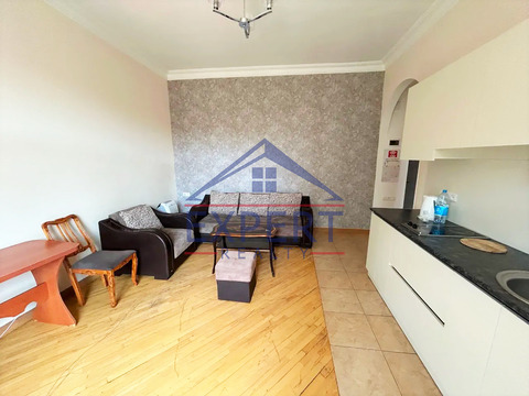 ԿԵՆՏՐՈՆ, ՄԱՇՏՈՑԻ ՊՈՂՈՏԱ, 2 ՍԵՆՅԱԿ