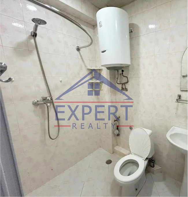 ԿԵՆՏՐՈՆ, ՄԱՇՏՈՑԻ ՊՈՂՈՏԱ, 2 ՍԵՆՅԱԿ