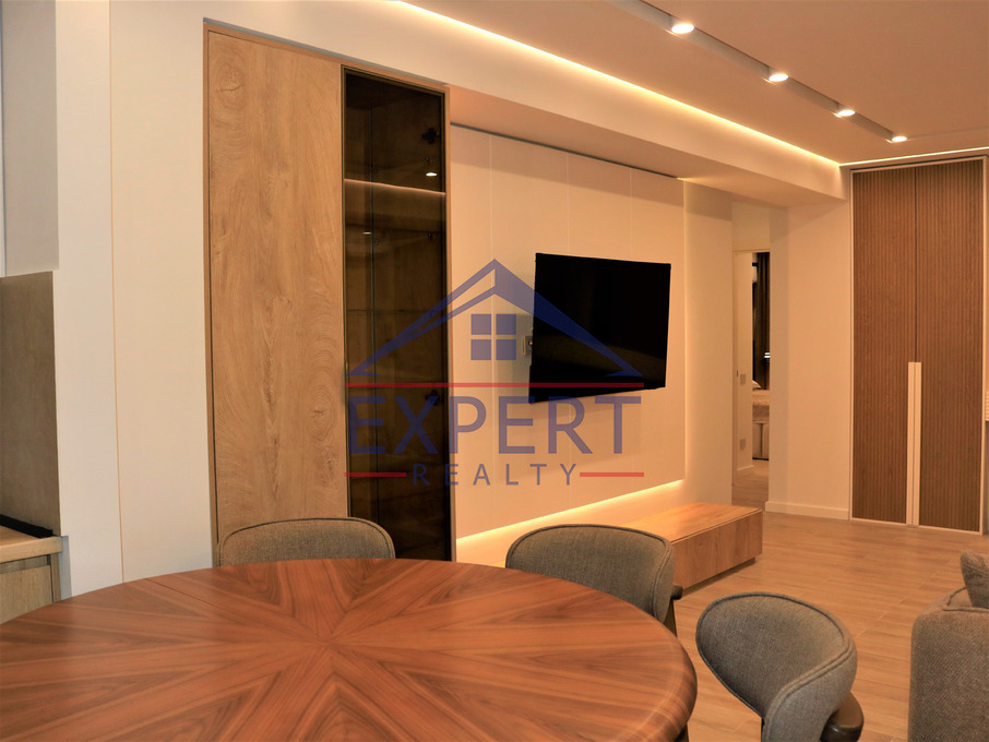 ԿԵՆՏՐՈՆ, ԶԱՔՅԱՆ ՓՈՂՈՑ, 3 ՍԵՆՅԱԿ