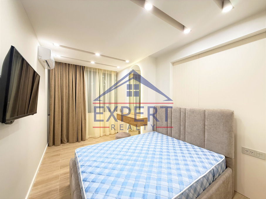 ԿԵՆՏՐՈՆ, ԶԱՔՅԱՆ ՓՈՂՈՑ, 3 ՍԵՆՅԱԿ