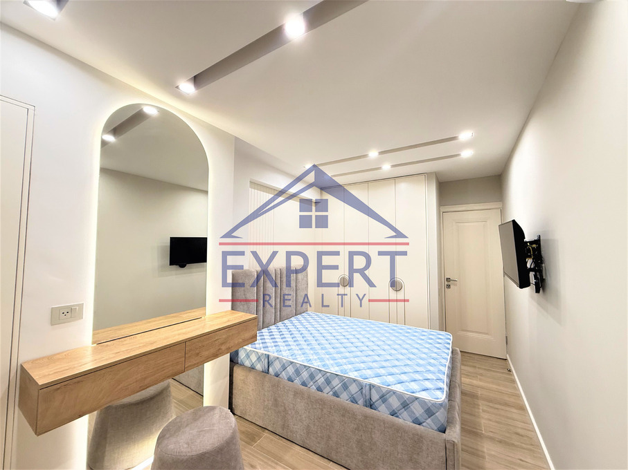 ԿԵՆՏՐՈՆ, ԶԱՔՅԱՆ ՓՈՂՈՑ, 3 ՍԵՆՅԱԿ