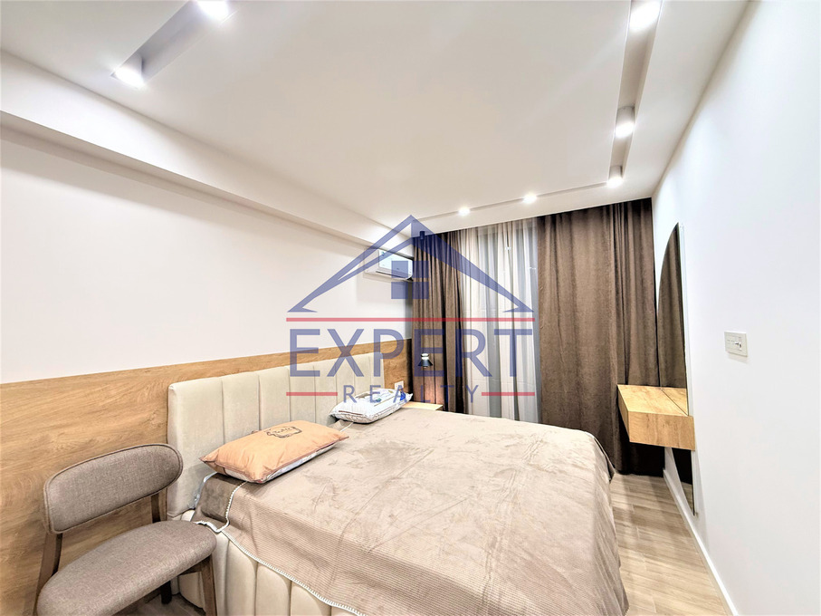 ԿԵՆՏՐՈՆ, ԶԱՔՅԱՆ ՓՈՂՈՑ, 3 ՍԵՆՅԱԿ