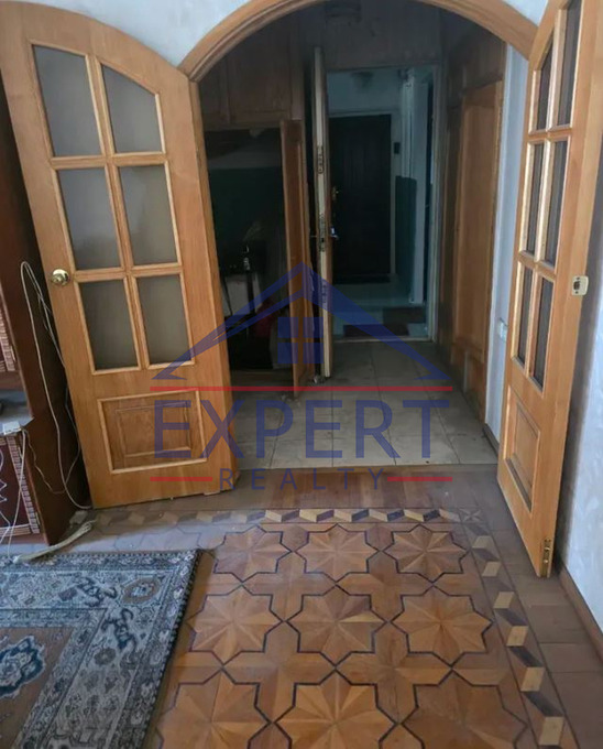 ԿԵՆՏՐՈՆ, ՎԱՐԴԱՆԱՆՑ ՓՈՂՈՑ  4 ՍԵՆՅԱԿ