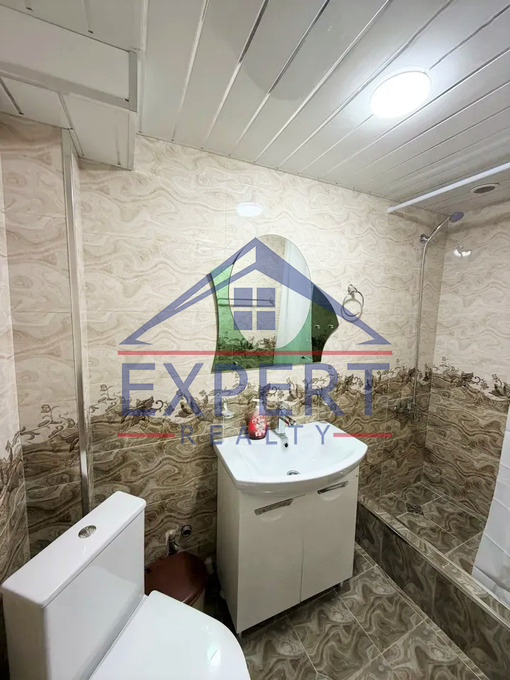 ԿԵՆՏՐՈՆ, ՏԻԳՐԱՆ ՄԵԾ ՊՈՂՈՏԱ, 1 ՍԵՆՅԱԿ