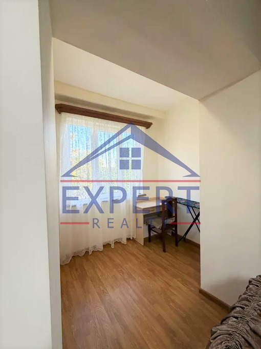 ԿԵՆՏՐՈՆ, ՏԻԳՐԱՆ ՄԵԾ ՊՈՂՈՏԱ, 1 ՍԵՆՅԱԿ