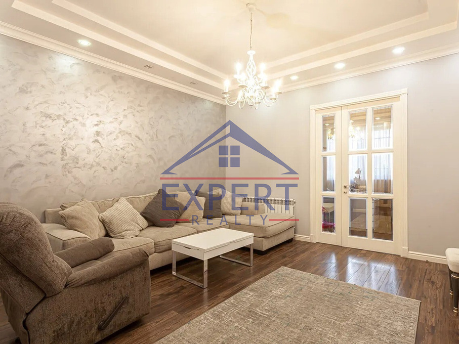 ԿԵՆՏՐՈՆ, ԽՈՐԵՆԱՑԻ ՓՈՂՈՑ, 3 ՍԵՆՅԱԿ