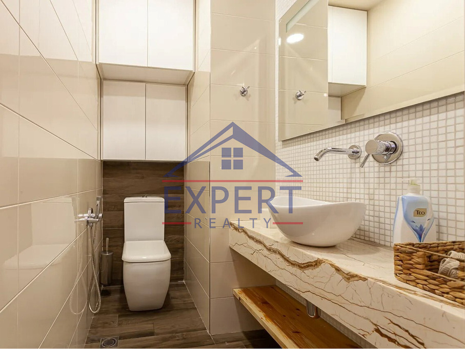 ԿԵՆՏՐՈՆ, ԽՈՐԵՆԱՑԻ ՓՈՂՈՑ, 3 ՍԵՆՅԱԿ