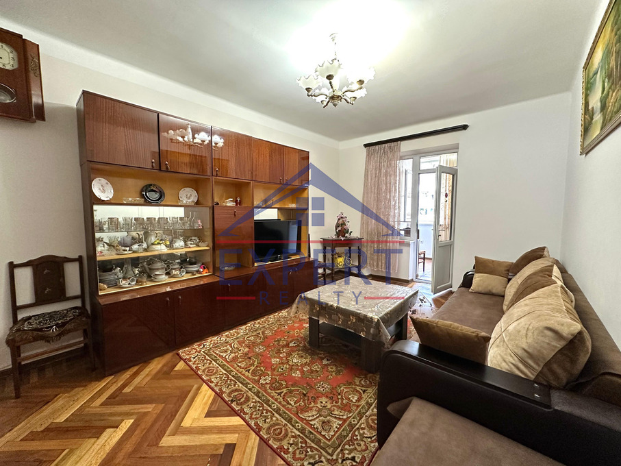 ԿԵՆՏՐՈՆ, ԶԱՔՅԱՆ ՓՈՂՈՑ, 2 ՍԵՆՅԱԿ