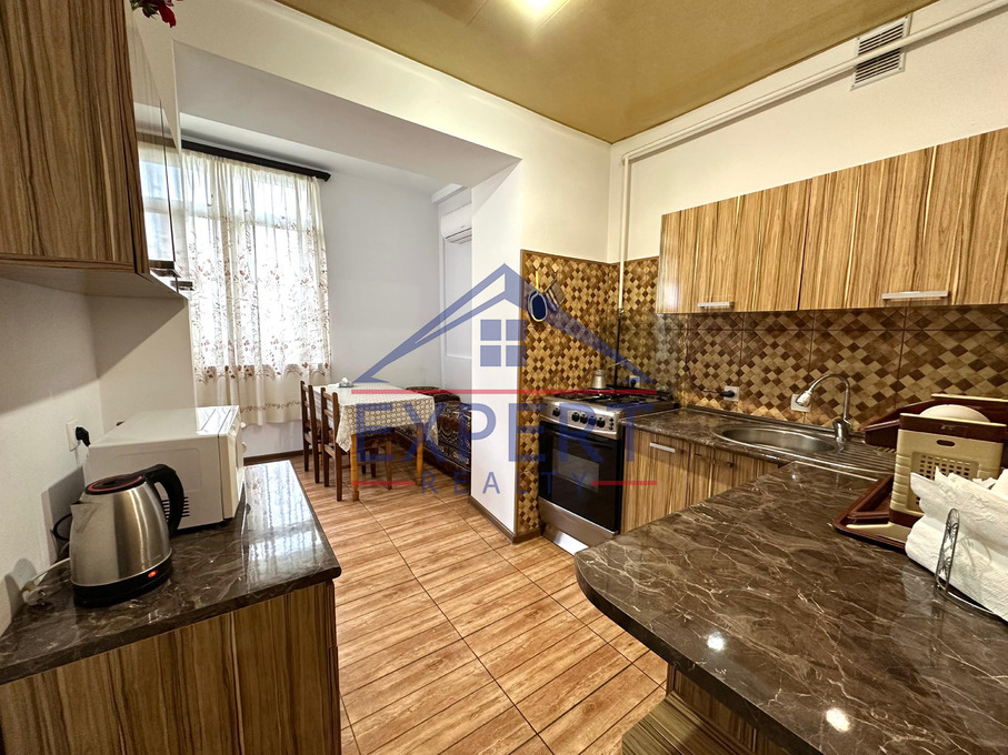 ԿԵՆՏՐՈՆ, ԶԱՔՅԱՆ ՓՈՂՈՑ, 2 ՍԵՆՅԱԿ