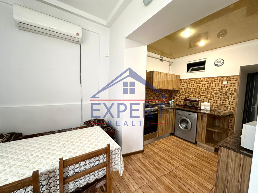 ԿԵՆՏՐՈՆ, ԶԱՔՅԱՆ ՓՈՂՈՑ, 2 ՍԵՆՅԱԿ