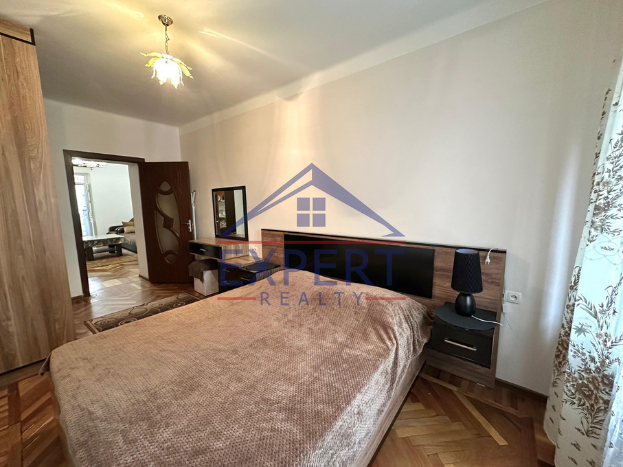 ԿԵՆՏՐՈՆ, ԶԱՔՅԱՆ ՓՈՂՈՑ, 2 ՍԵՆՅԱԿ