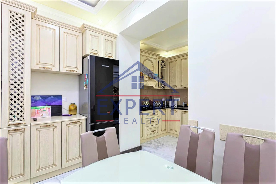 ԿԵՆՏՐՈՆ, ԱԲՈՎՅԱՆ ՓՈՂՈՑ, 3 ՍԵՆՅԱԿ