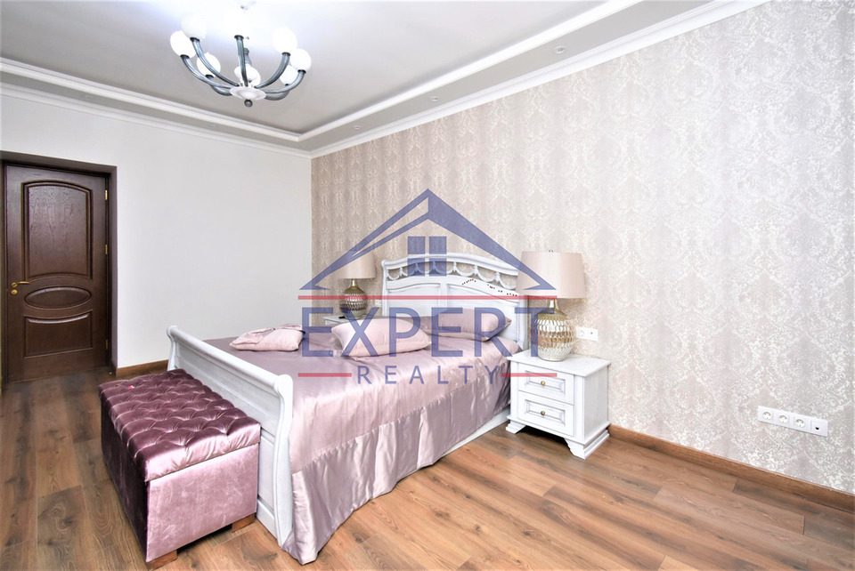 ԿԵՆՏՐՈՆ, ԱԲՈՎՅԱՆ ՓՈՂՈՑ, 3 ՍԵՆՅԱԿ