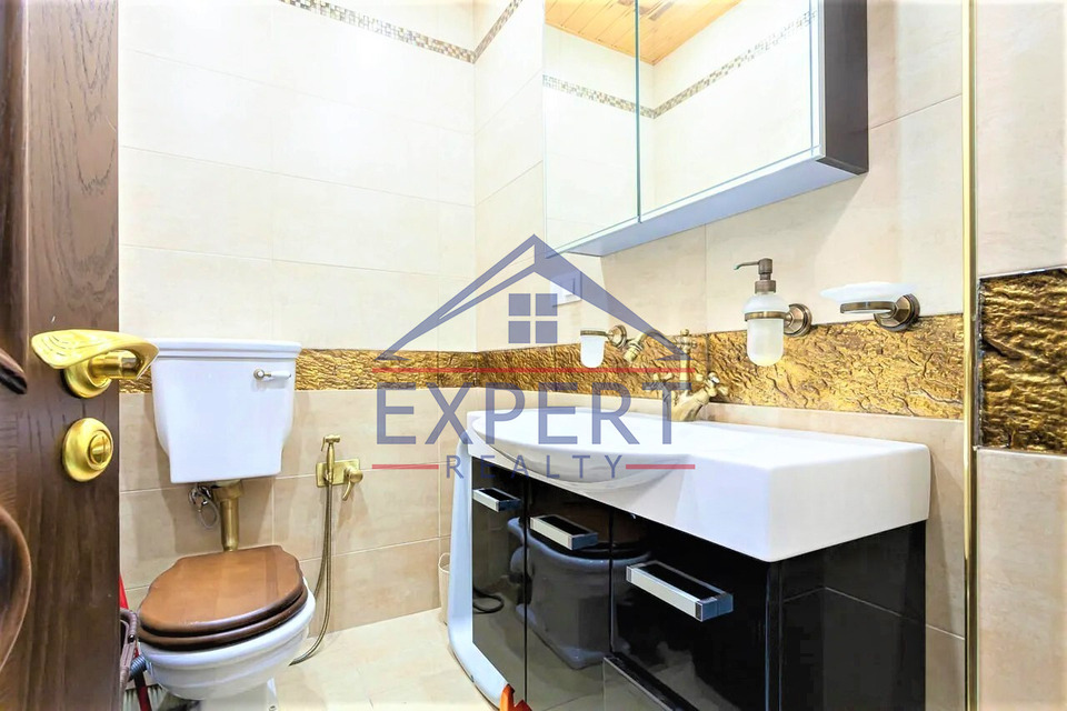 ԿԵՆՏՐՈՆ, ԱԲՈՎՅԱՆ ՓՈՂՈՑ, 3 ՍԵՆՅԱԿ