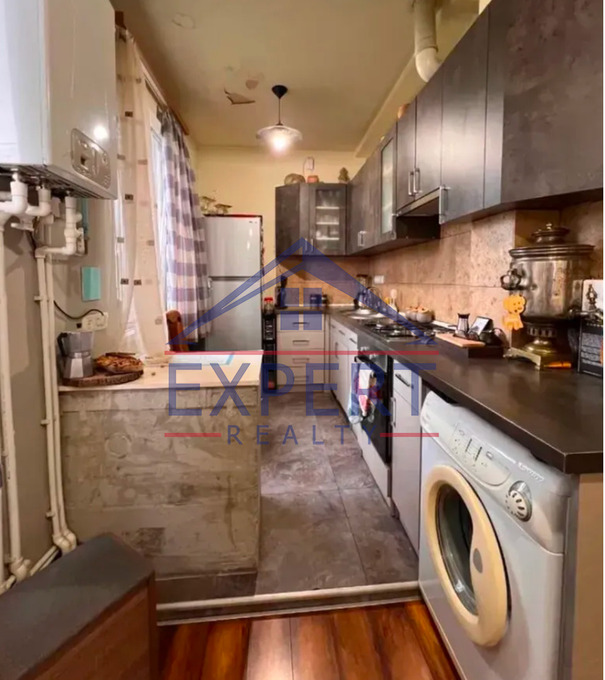 ԿԵՆՏՐՈՆ, ՏԻԳՐԱՆ ՄԵԾ ՊՈՂՈՏԱ, 3 ՍԵՆՅԱԿ