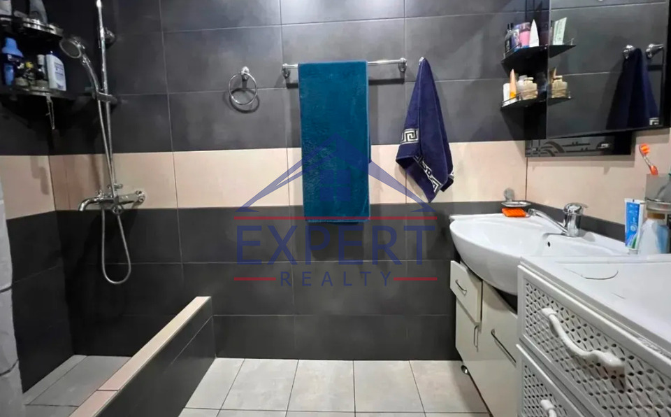 ԿԵՆՏՐՈՆ, ՏԻԳՐԱՆ ՄԵԾ ՊՈՂՈՏԱ, 3 ՍԵՆՅԱԿ