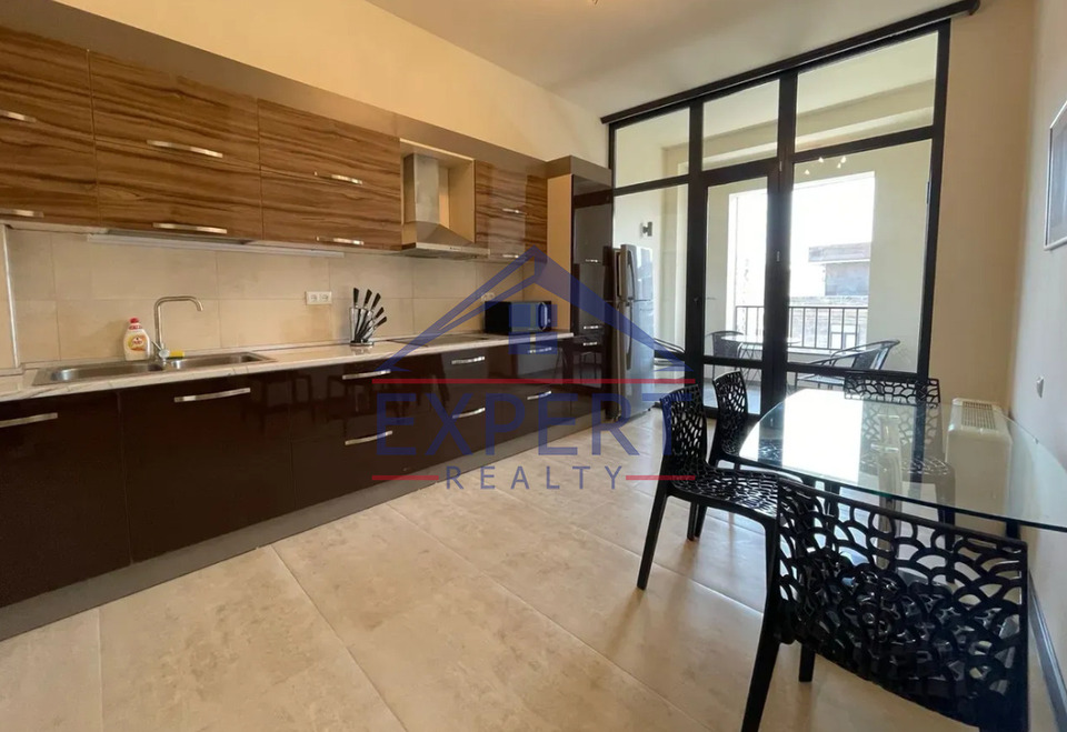 ԿԵՆՏՐՈՆ, ԱՐԱՄԻ ՓՈՂՈՑ, 4 ՍԵՆՅԱԿ