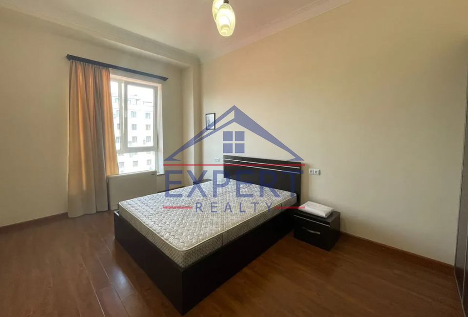 ԿԵՆՏՐՈՆ, ԱՐԱՄԻ ՓՈՂՈՑ, 4 ՍԵՆՅԱԿ