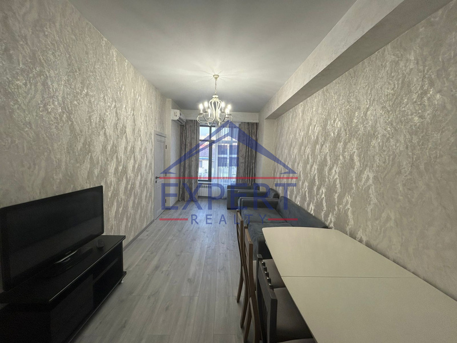 ԿԵՆՏՐՈՆ, ՆԱԼԲԱՆԴՅԱՆ ՓՈՂՈՑ, 3 ՍԵՆՅԱԿ