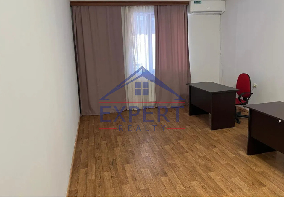 ԿԵՆՏՐՈՆ, ԹՈՒՄԱՆՅԱՆ ՓՈՂՈՑ, 4 ՍԵՆՅԱԿ