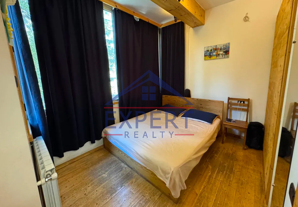 ԿԵՆՏՐՈՆ, ՄԱՇՏՈՑԻ ՊՈՂՈՏԱ, 2 ՍԵՆՅԱԿ