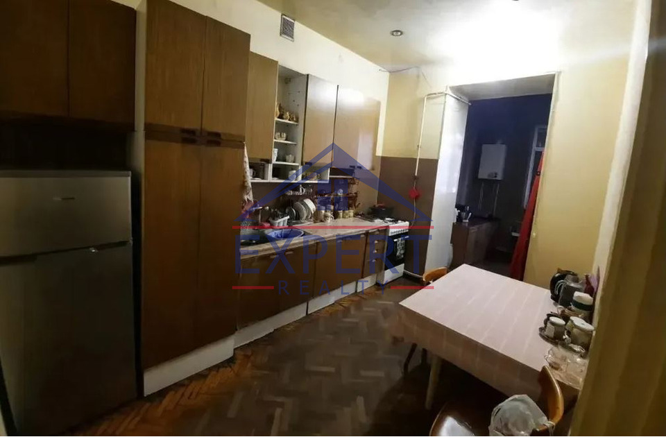 ԿԵՆՏՐՈՆ, ԹՈՒՄԱՆՅԱՆ ՓՈՂՈՑ, 3 ՍԵՆՅԱԿ