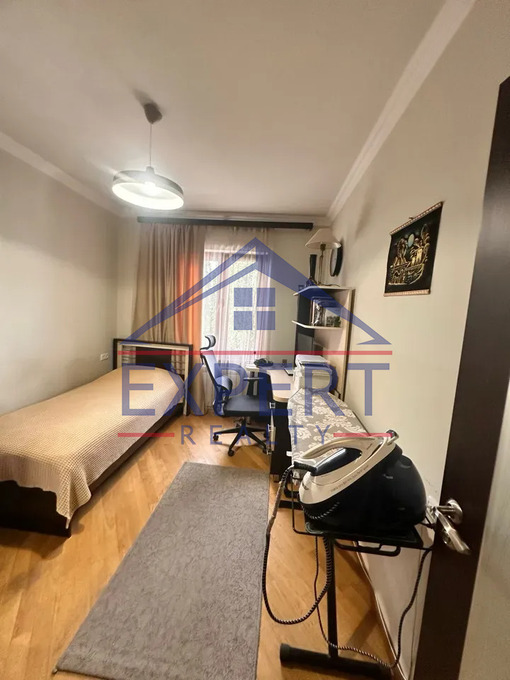 ԴԱՎԹԱՇԵՆ, 1 ԹԱՂԱՄԱՍ, 3 ՍԵՆՅԱԿ