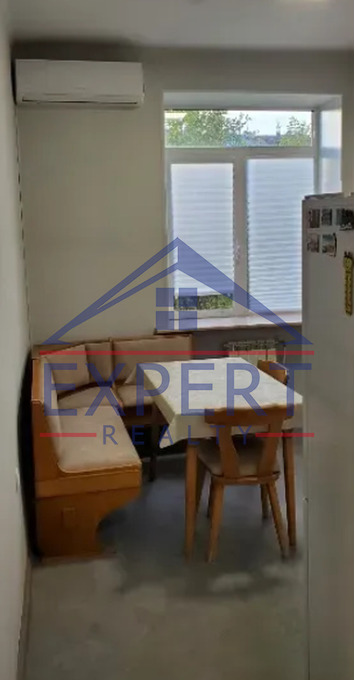 ԿԵՆՏՐՈՆ, ԹԱՄԱՆՅԱՆ ՓՈՂՈՑ, 2 ՍԵՆՅԱԿ