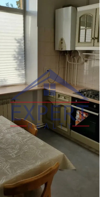 ԿԵՆՏՐՈՆ, ԹԱՄԱՆՅԱՆ ՓՈՂՈՑ, 2 ՍԵՆՅԱԿ