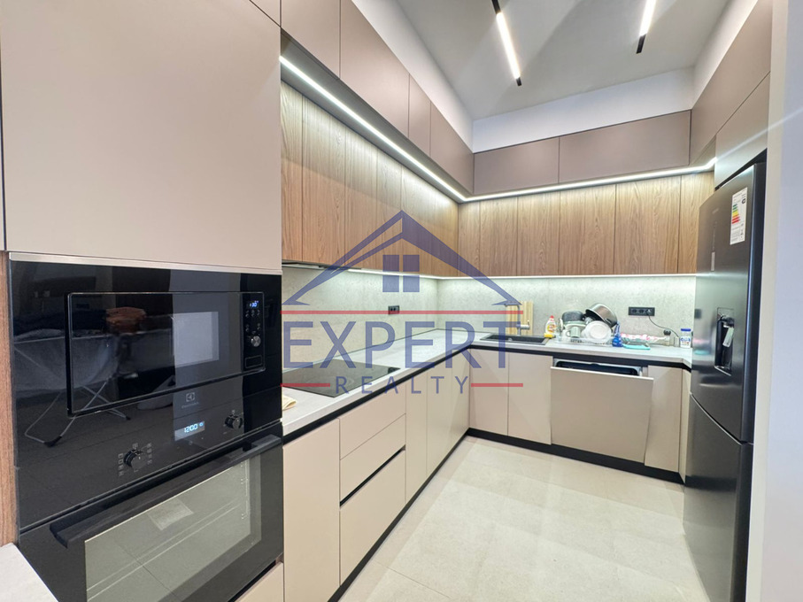 ԿԵՆՏՐՈՆ, ՎԵՐԻՆ ԱՆՏԱՌԱՅԻՆ ՓՈՂՈՑ, 2 ՍԵՆՅԱԿ