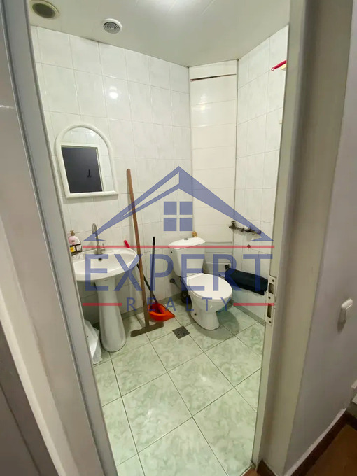 ԿԵՆՏՐՈՆ, ՆԱԼԲԱՆԴՅԱՆ ՓՈՂՈՑ, 45 ՔՄ