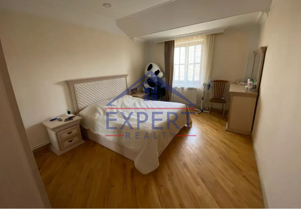 ԿԵՆՏՐՈՆ,ՊԱՐՈՆՅԱՆ ՓՈՂՈՑ 5 ՍԵՆՅԱԿ