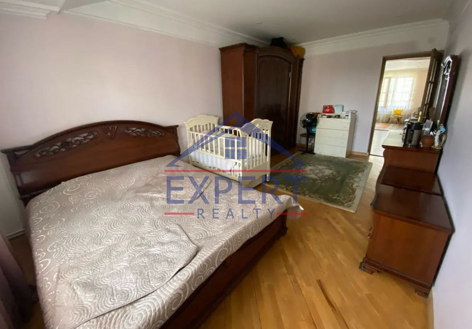 ԿԵՆՏՐՈՆ,ՊԱՐՈՆՅԱՆ ՓՈՂՈՑ 5 ՍԵՆՅԱԿ