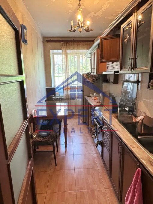 ԱՐԱԲԿԻՐ, ԱԶԱՏՈՒԹՅԱՆ ՊՈՂՈՏԱ, 4 ՍԵՆՅԱԿ