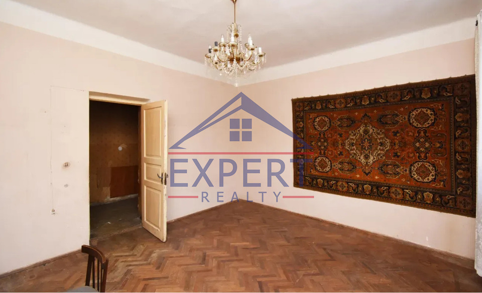 ԿԵՆՏՐՈՆ, ՉԱՐԵՆՑԻ ՓՈՂՈՑ, 100ՔՄ