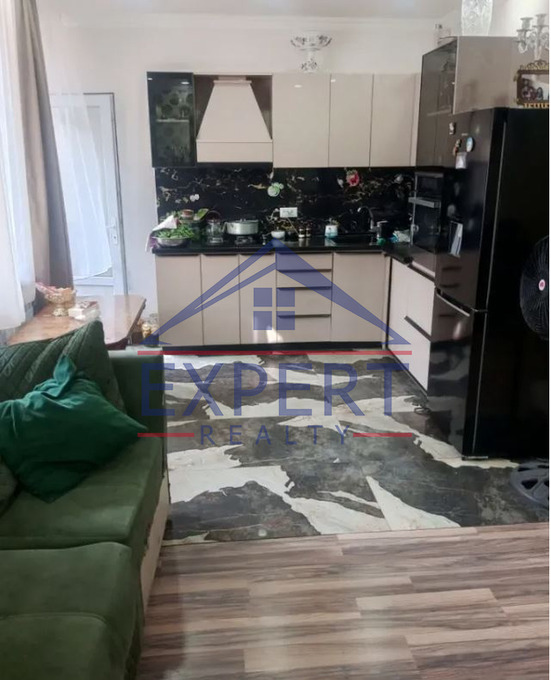 ԷՐԵԲՈՒՆԻ, ԷՐԵԲՈՒՆՈՒ ՓՈՂՈՑ, 6 ՍԵՆՅԱԿ