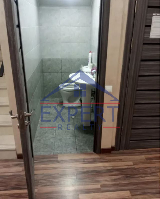 ԷՐԵԲՈՒՆԻ, ԷՐԵԲՈՒՆՈՒ ՓՈՂՈՑ, 6 ՍԵՆՅԱԿ