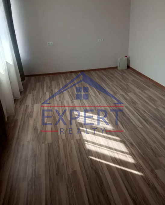 ԷՐԵԲՈՒՆԻ, ԷՐԵԲՈՒՆՈՒ ՓՈՂՈՑ, 6 ՍԵՆՅԱԿ