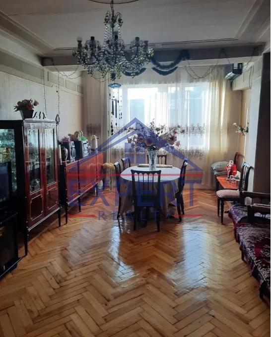 ԿԵՆՏՐՈՆ, ԽՈՐԵՆԱՑՈՒ ՓՈՂՈՑ , 3 ՍԵՆՅԱԿ