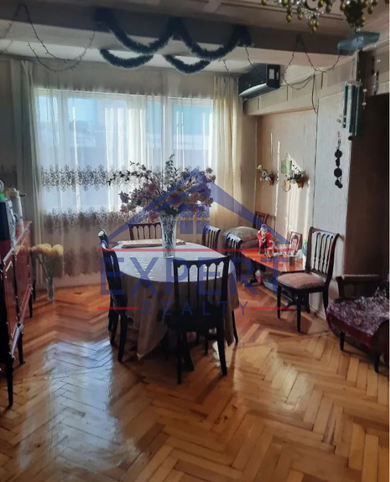 ԿԵՆՏՐՈՆ, ԽՈՐԵՆԱՑՈՒ ՓՈՂՈՑ , 3 ՍԵՆՅԱԿ