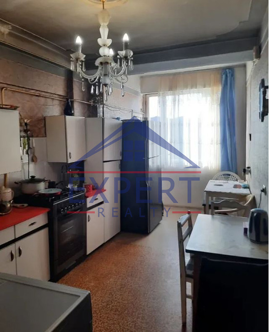 ԿԵՆՏՐՈՆ, ԽՈՐԵՆԱՑՈՒ ՓՈՂՈՑ , 3 ՍԵՆՅԱԿ