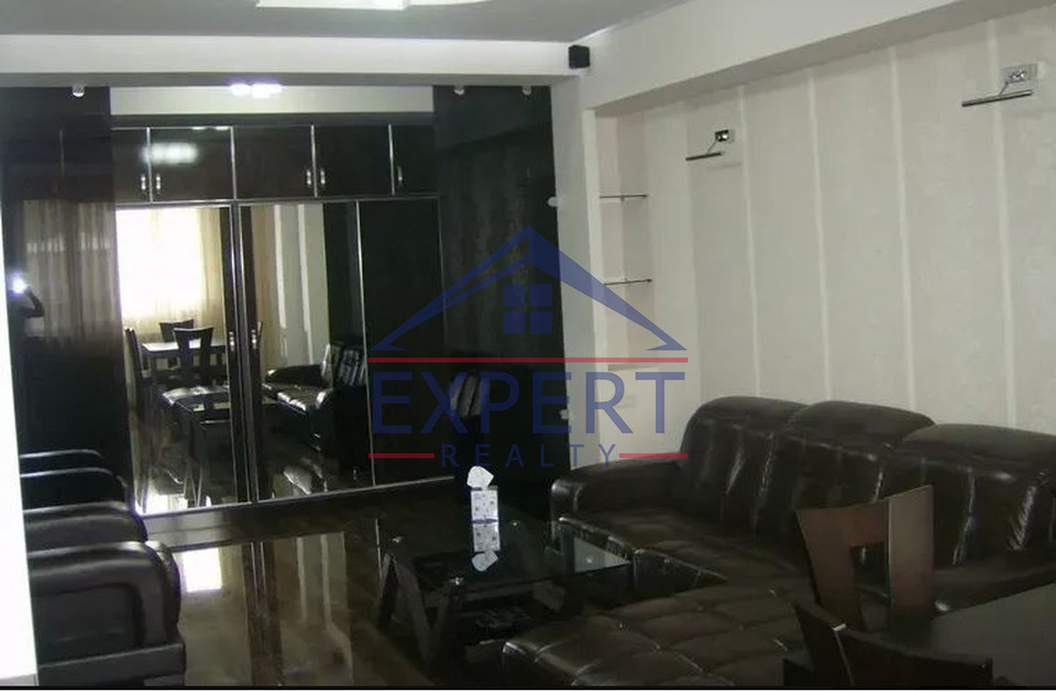 ԿԵՆՏՐՈՆ, ԱԴՄԻՐԱԼ ԻՍԱԿՈՎ  2 ՍԵՆՅԱԿ