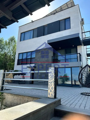 ԱՎԱՆ, ՆՎԵՐ ՍԱՖԱՐՅԱՆ ՓՈՂՈՑ, 5 ՍԵՆՅԱԿ