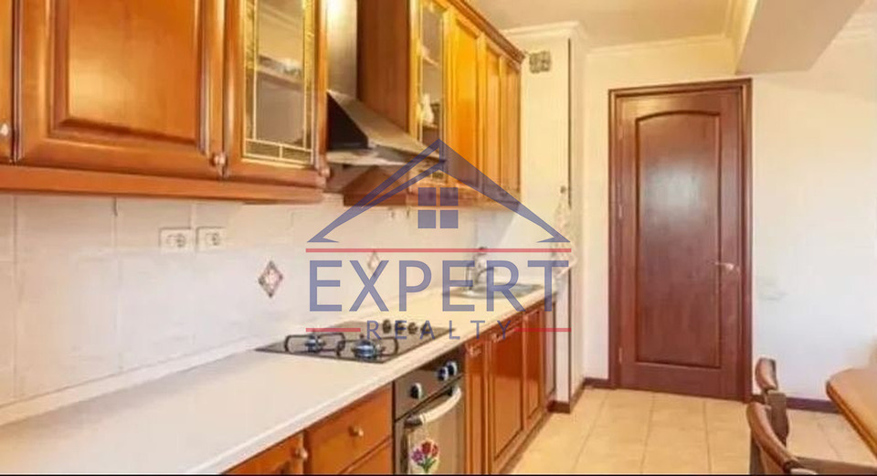 ԱՐԱԲԿԻՐ, ԵՐԶՆԿՅԱՆ ՓՈՂՈՑ , 3 ՍԵՆՅԱԿ