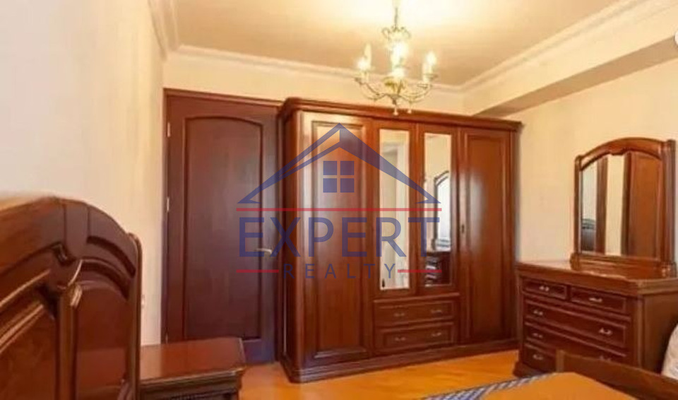 ԱՐԱԲԿԻՐ, ԵՐԶՆԿՅԱՆ ՓՈՂՈՑ , 3 ՍԵՆՅԱԿ